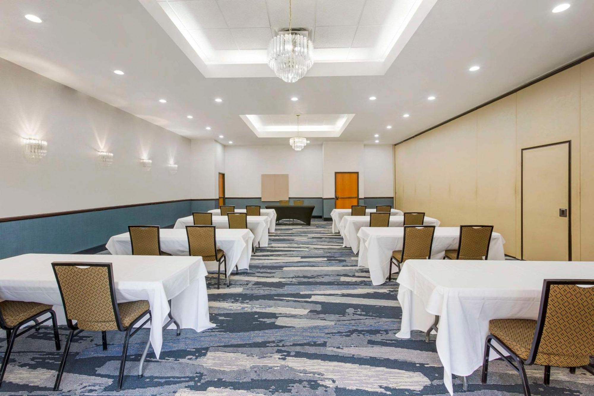 Comfort Suites Ogden Conference Center Εξωτερικό φωτογραφία