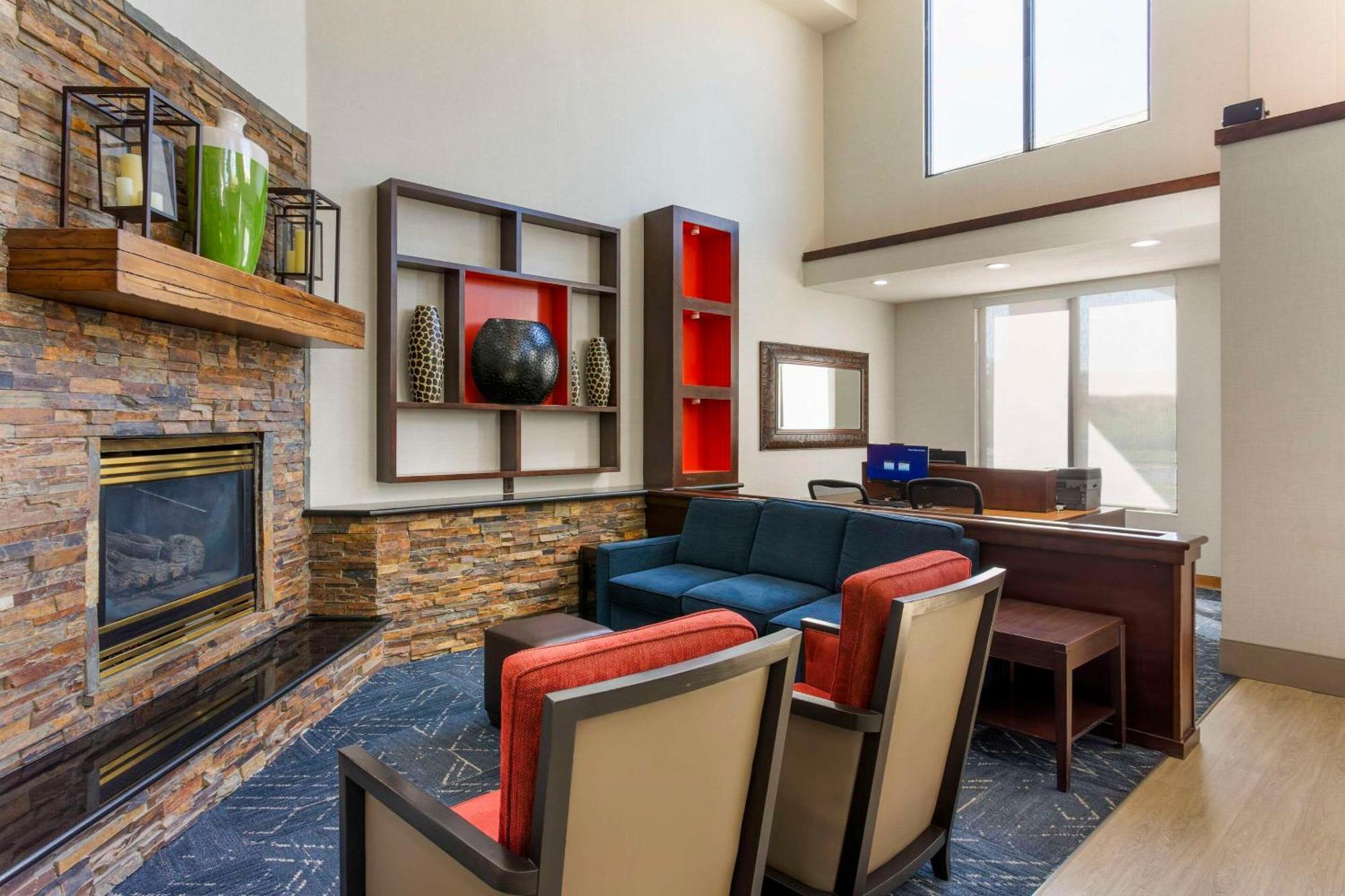 Comfort Suites Ogden Conference Center Εξωτερικό φωτογραφία